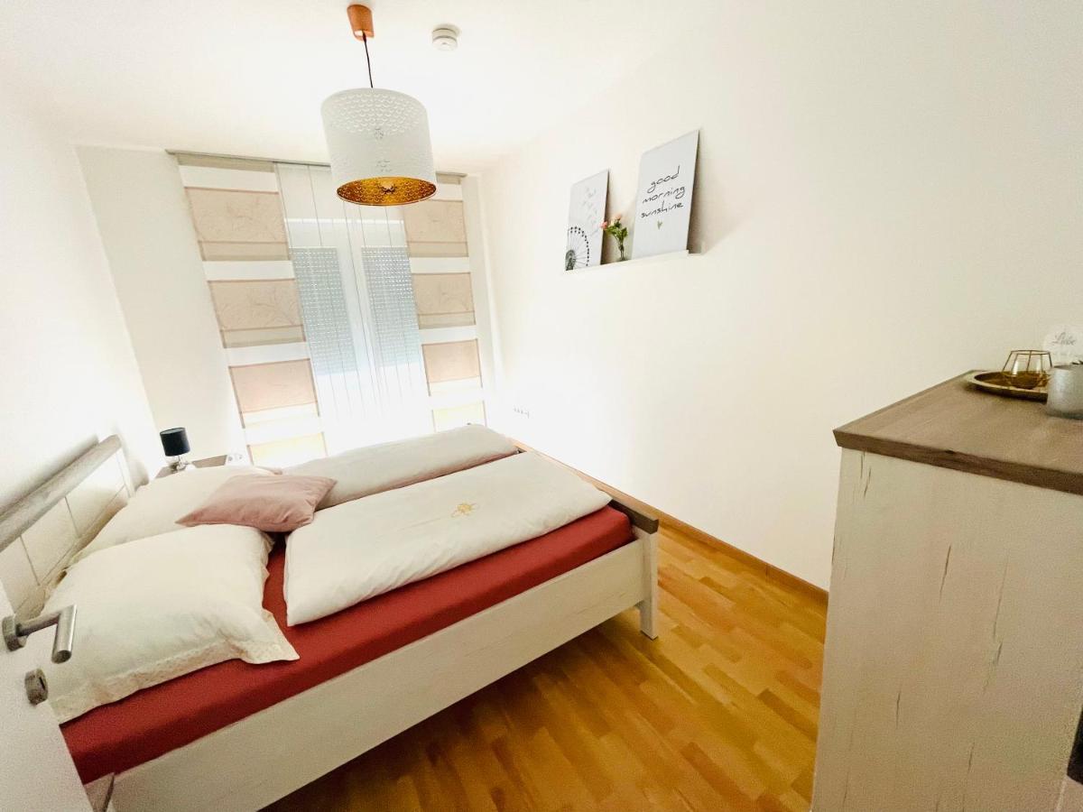 Gaestetraum Mit Wunderschoenem Ausblick Und Garten Apartment Muhldorf Bei Feldbach Exterior photo